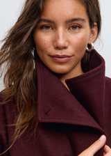 Selina | Veste Courte à Col Haut et Ceinture pour Femme